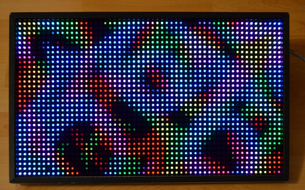 LED-Matrix aus 56x32 farbigen LEDs