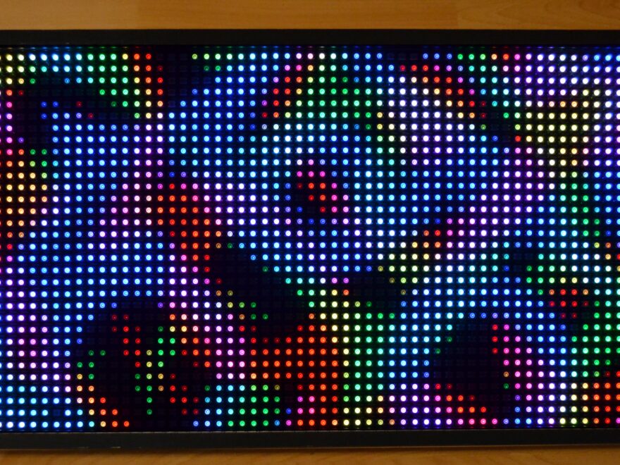 LED-Matrix aus 56x32 farbigen LEDs